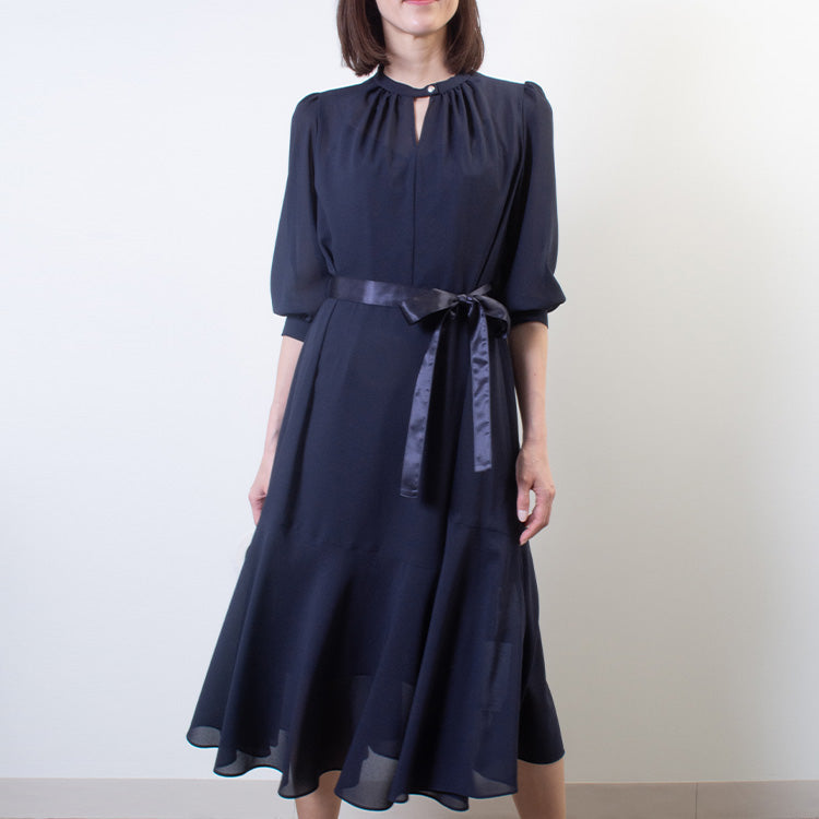 ストレッチシフォンで快適でエレガントな1日を