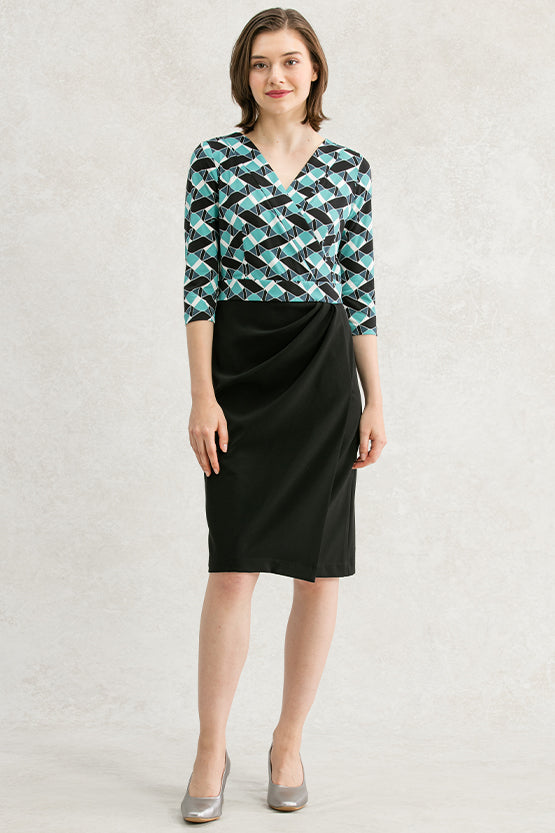 Green Fox × Black Asymmetric Docking Dress