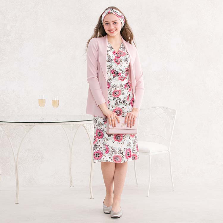 甘美なピンクでまとめて<br>大人ガーリースタイル