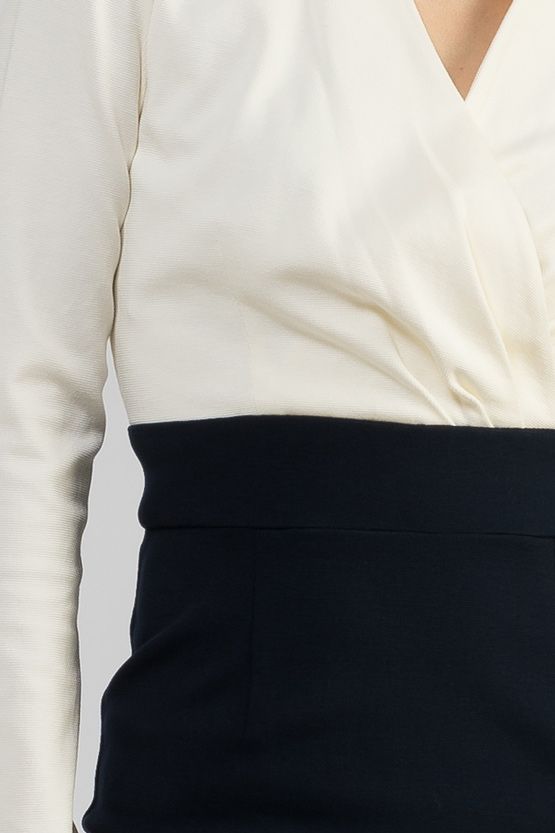 White and Navy Knit Switching Dress