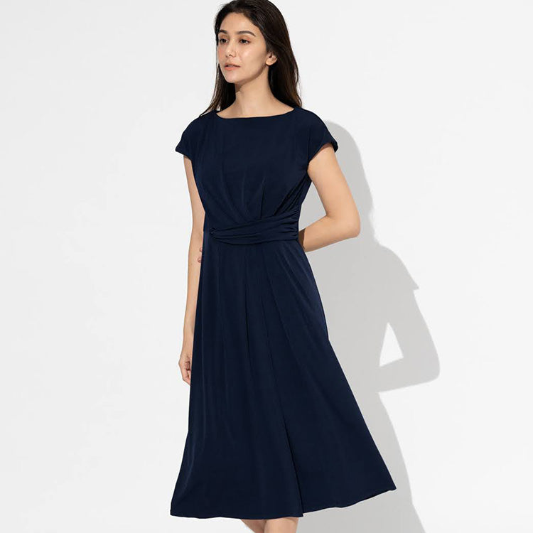 Beautiful waistline<br> Actress dress