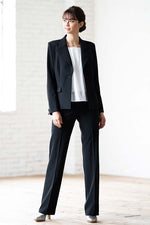 【通年素材】スマートストレッチ ブラック ストレートパンツ