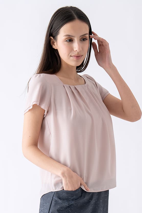 【ストレッチシフォン】ピンクベージュ スクウェアネックシフォントップス
