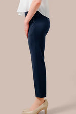 Space Material:Easy Tapered Pants