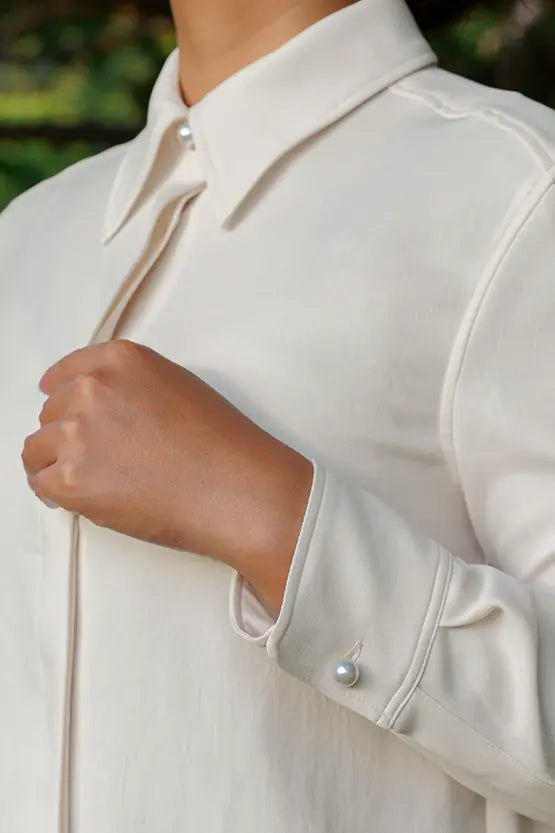 【本場大島紬】ストレッチジョーゼット ボウタイ付きシャツ