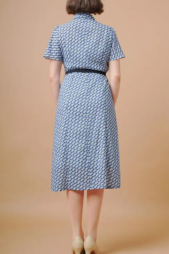 【ストレッチシフォン】クリスタル ボウタイ付きシャツワンピース