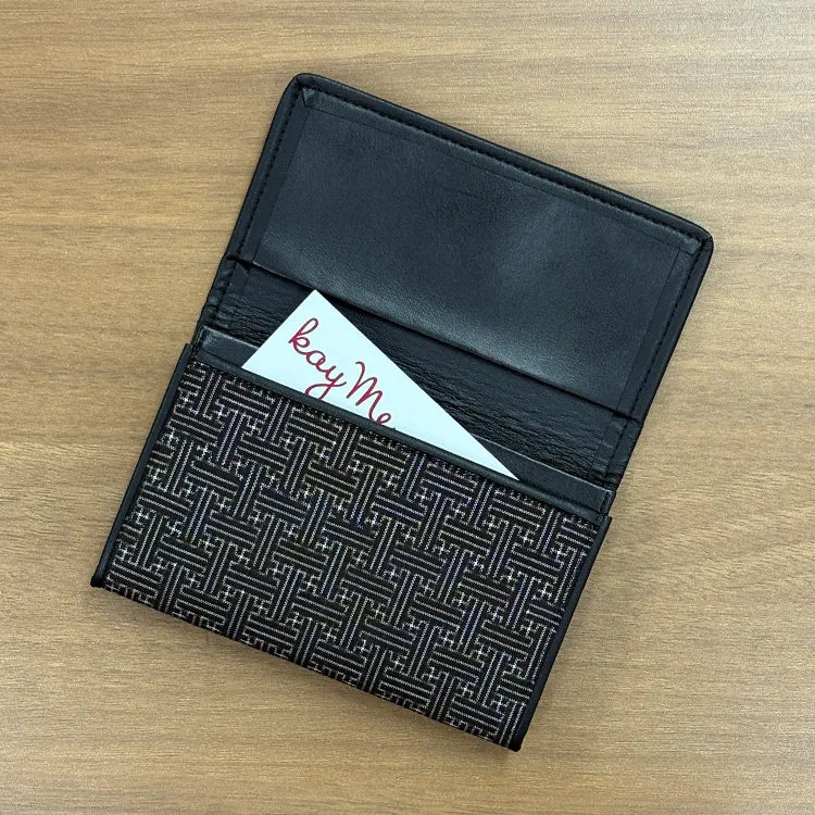 名刺もカードも、スマートにひとまとめ