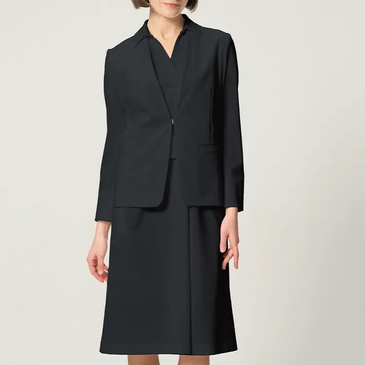 同素材ジャケットセットアップでも、単品でも使えます