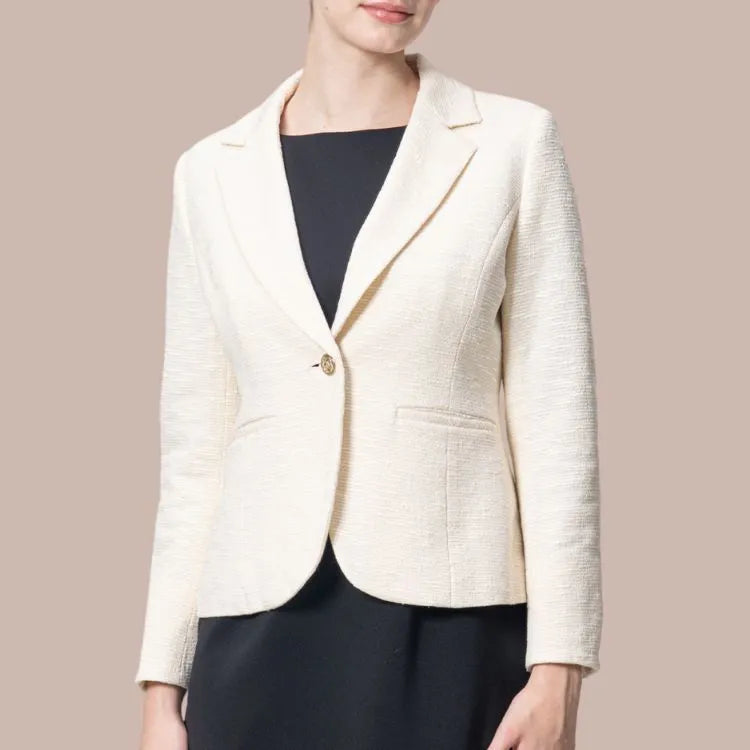 驚くほど軽量で快適!動けるツイードテーラード