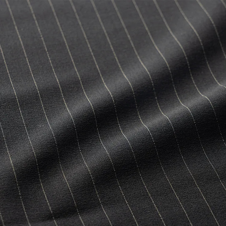 真夏でも揺るがない「品格」。アクティブクール