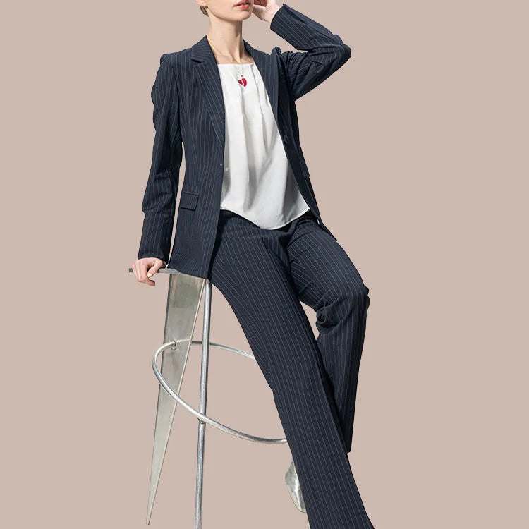 同素材ジャケットセットアップでも、単品でも使えます