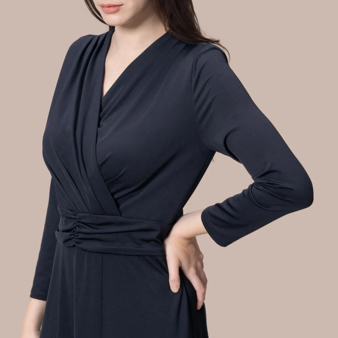 ふんわりと広がるシルエットでマリリン・モンローのような華やかさを