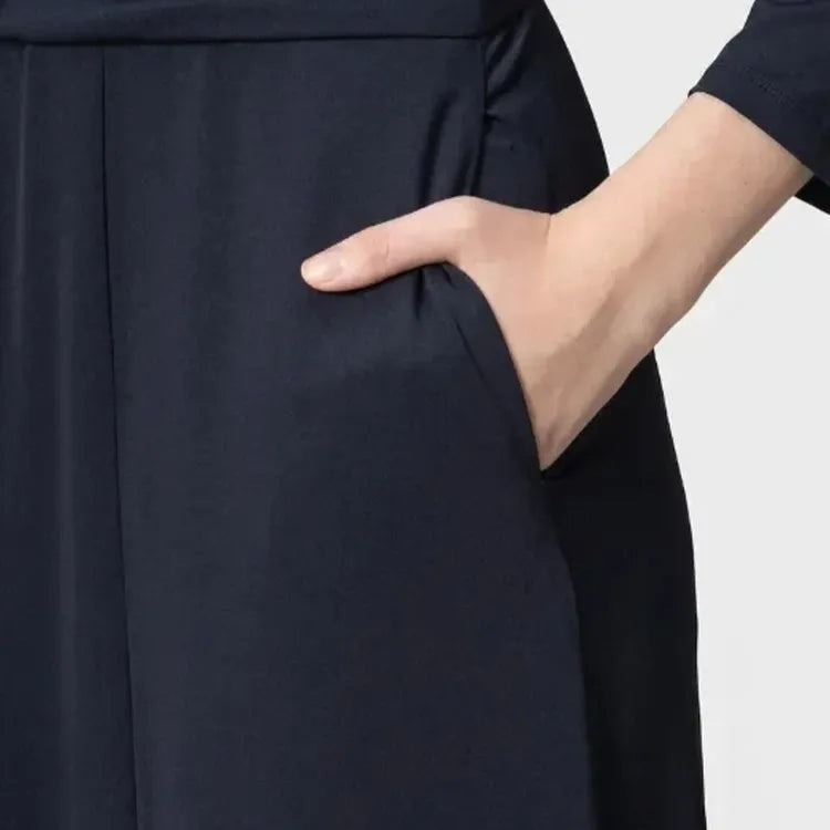 Minimalist seam pockets