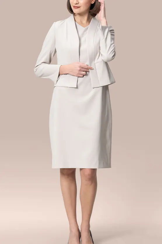 【スマートストレッチ】 Vネックエッシェンシャルワンピース