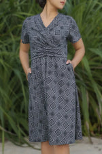 【大島紬意匠 ストレッチジャージー】マリリンワンピース