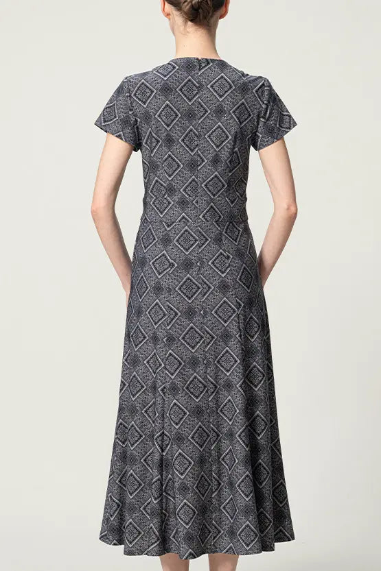 Oshima Tsumugi Design Stretch Jersey: Long Marilyn Dress