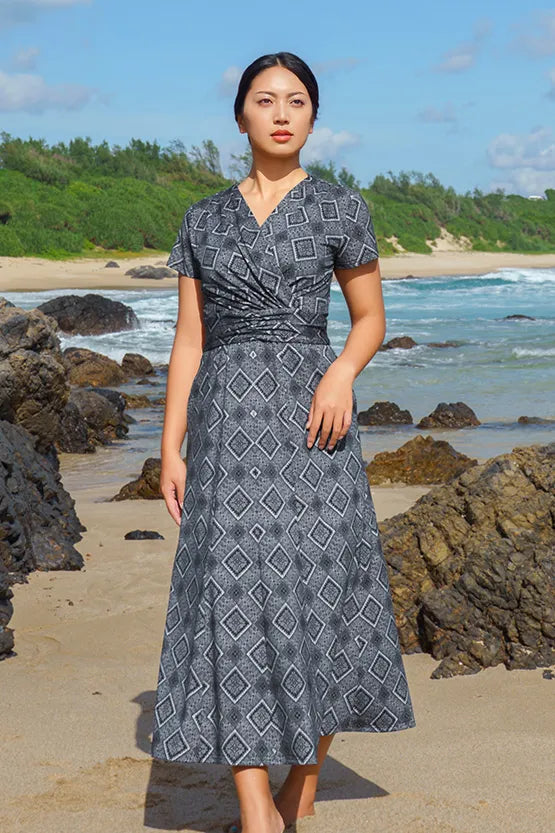 【大島紬意匠 ストレッチジャージー】ロングマリリンワンピース