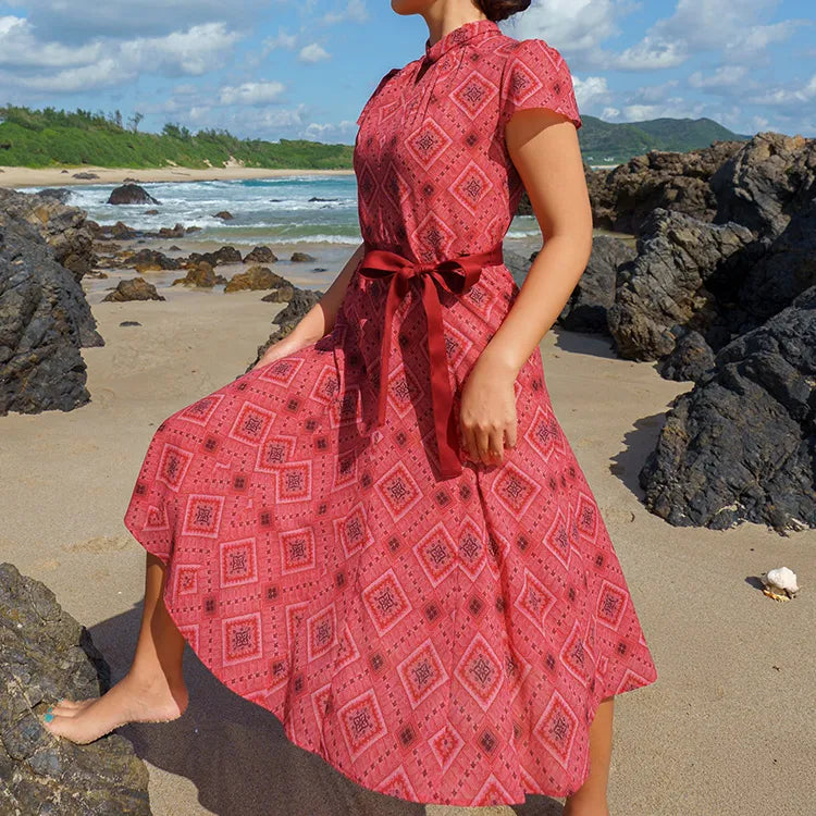 ツイストネックで魅せるセミマーメイドワンピ