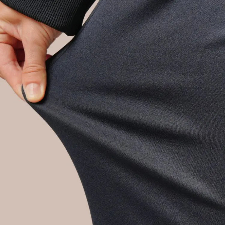 Comfortable all year round! Temperature-regulating stretch fabric