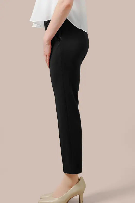 Smart Stretch:Tapered Pants