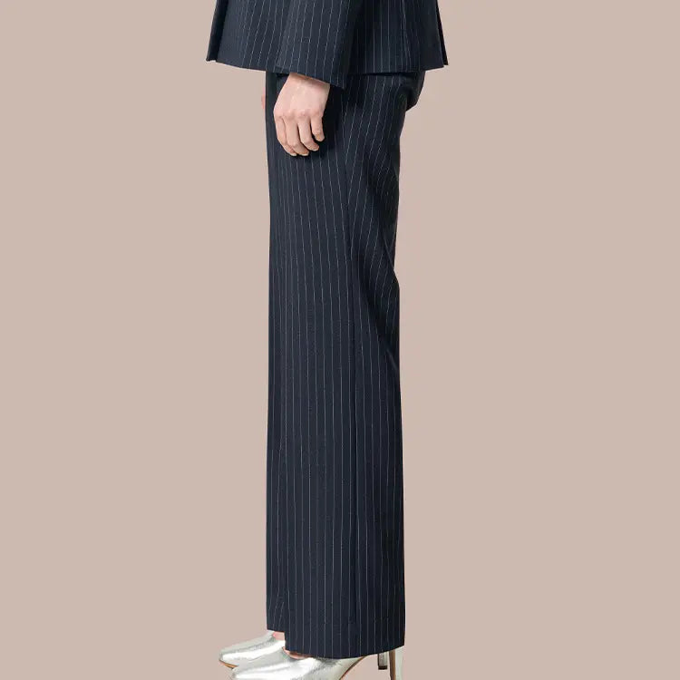 「細見え×脚長」見えするセンタープレス