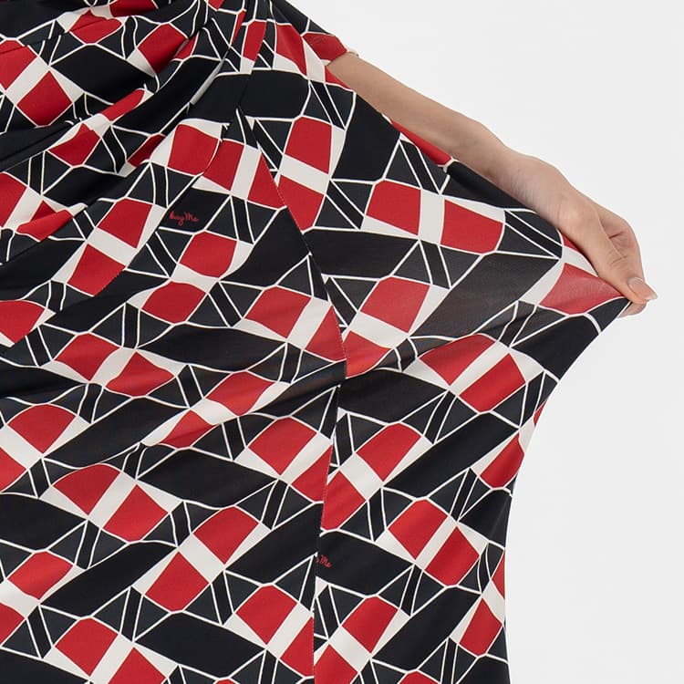 【4way】独自開発の<br>新高機能性ジャージー