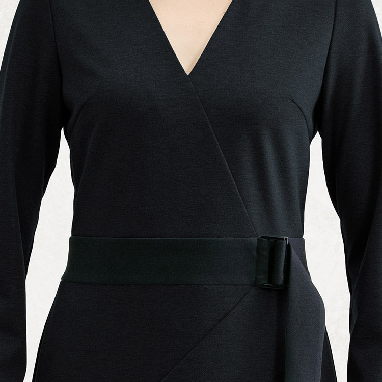 Machine washable.<br>Super comfortable ponte material.