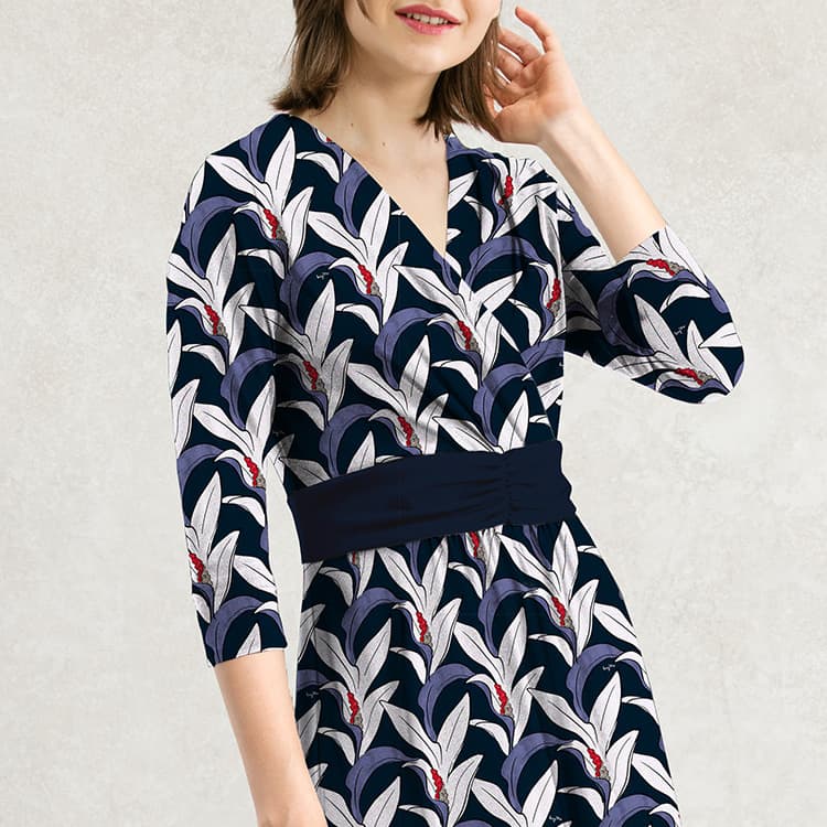 女性らしさで魅了するカシュクール