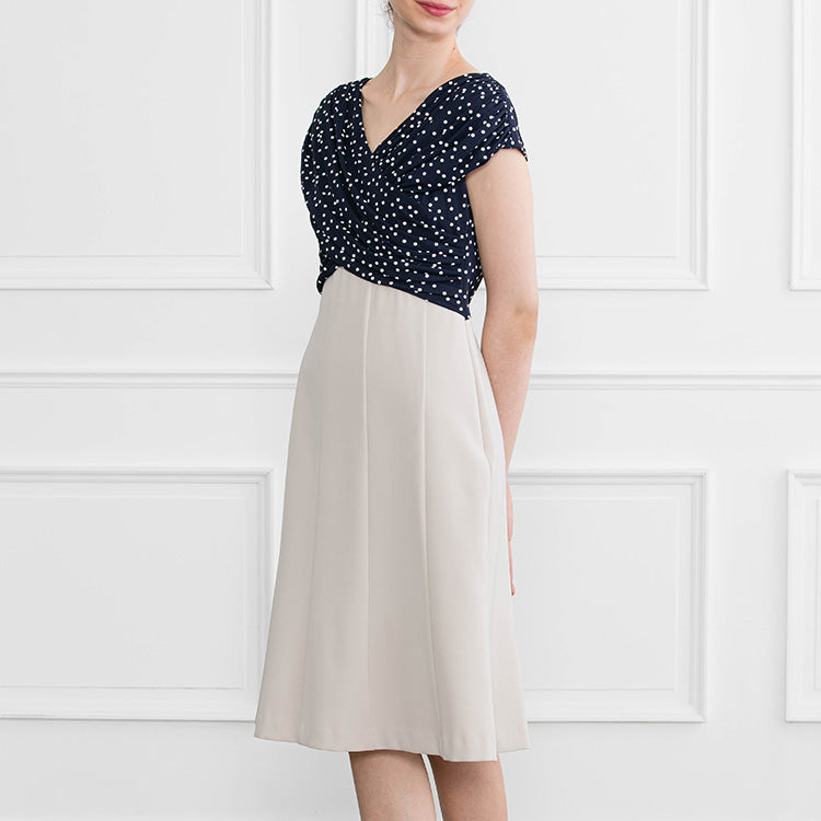 大人の甘さを演出するシルエット