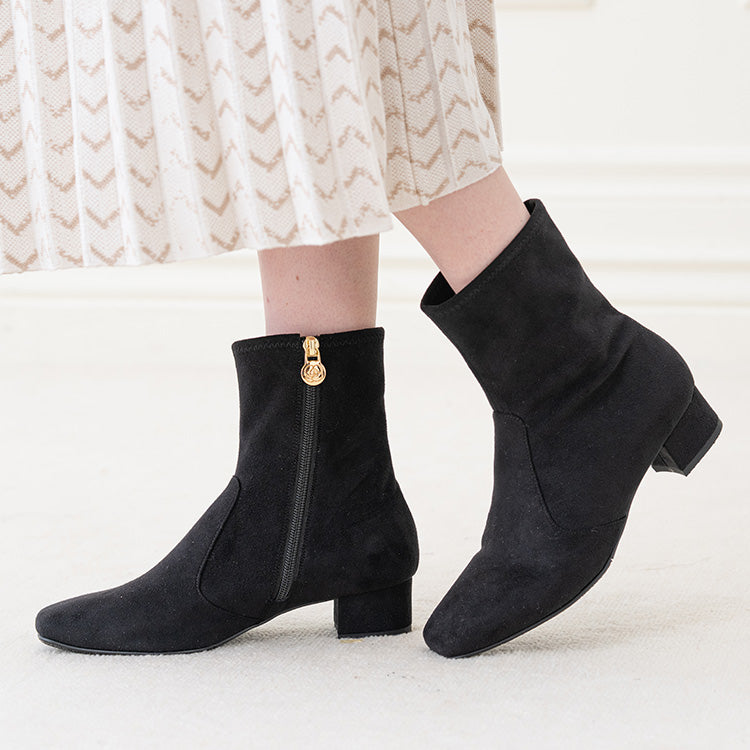 Black Vegan Suede Fluffy Flat Boots