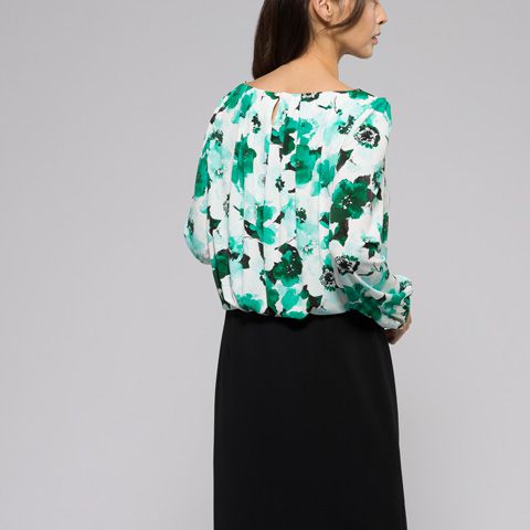 細見えするスタイルアップワンピース