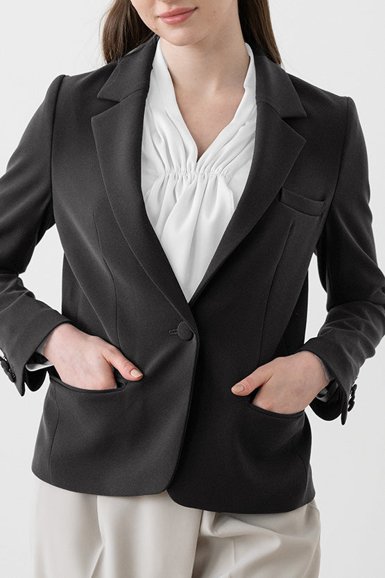 All-Season Material:Smart Stretch Tailored Jacket