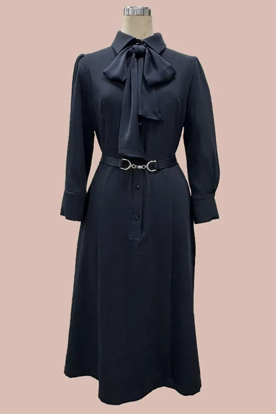 [Smart Stretch Light] Dark navy shirt dress with bowtie