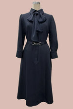 [Smart Stretch Light] Dark navy shirt dress with bowtie