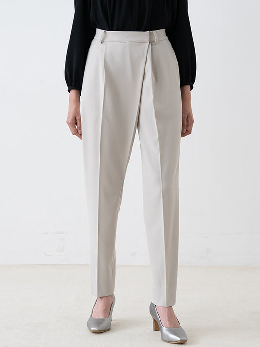 Smart Stretch: Wrap-Tuck Pants