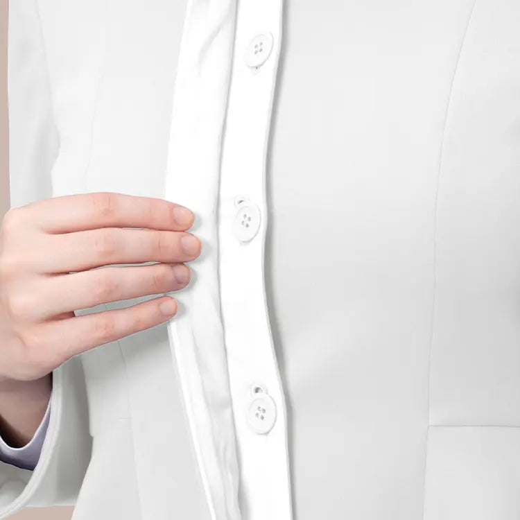 隠れボタンで便利、見た目はきちんと