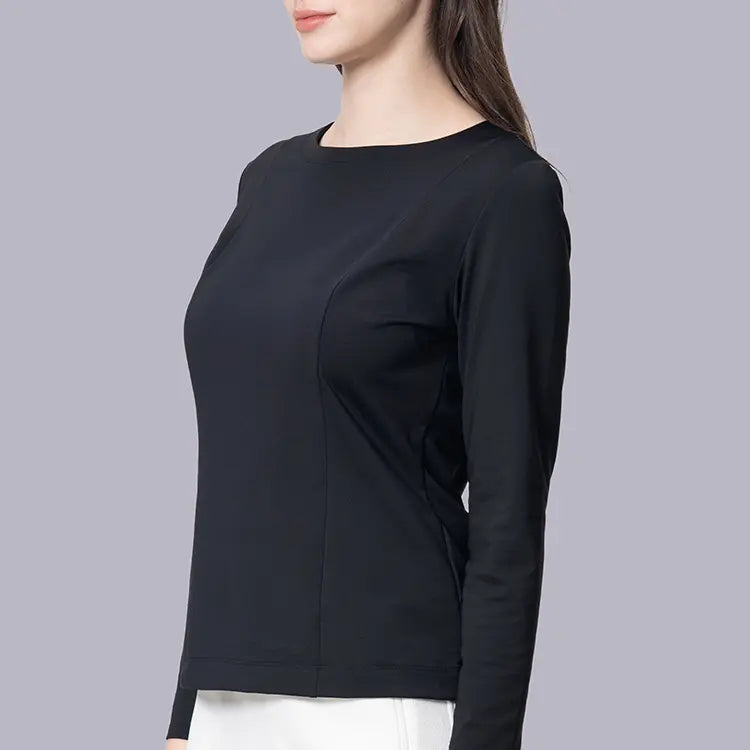 体型を拾わない着やせシルエット