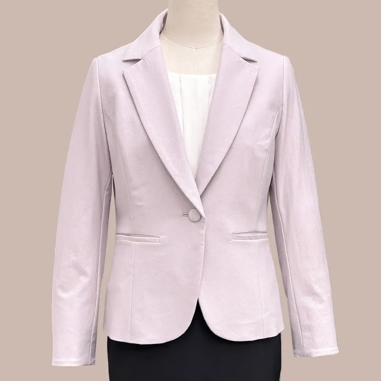 オケージョンシーンに艶やかさを添える「ストレッチジャカード」