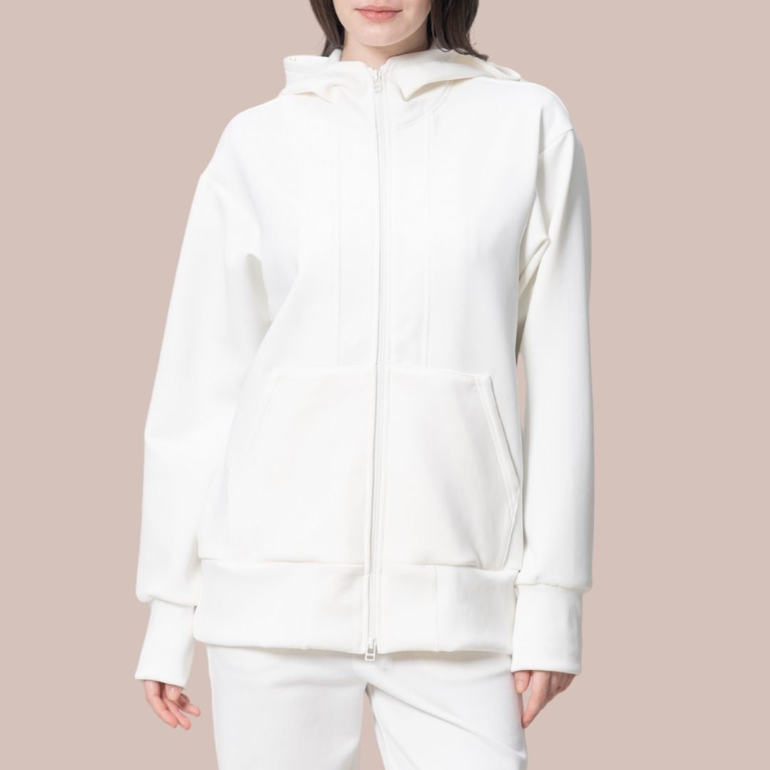 どんな動きも安心のすっぽりシルエット