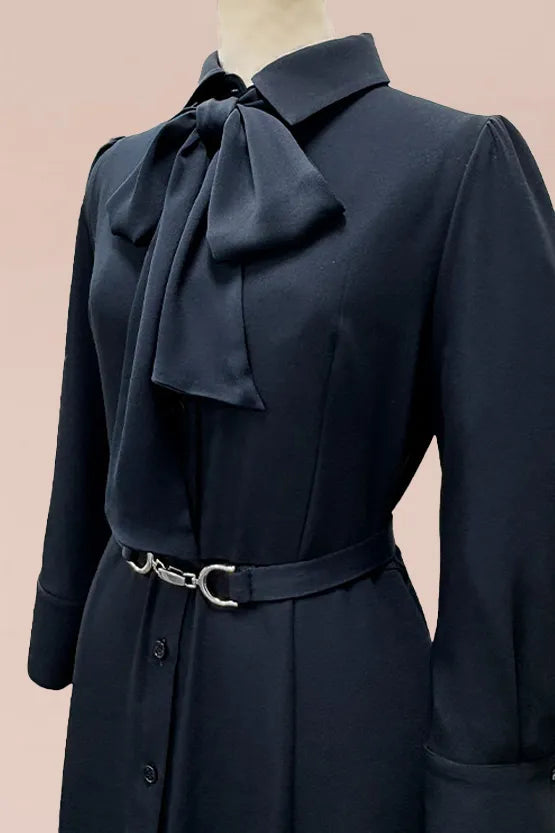 [Smart Stretch Light] Dark navy shirt dress with bowtie