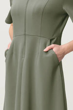 [Space Material] A-line Front Zip Dress