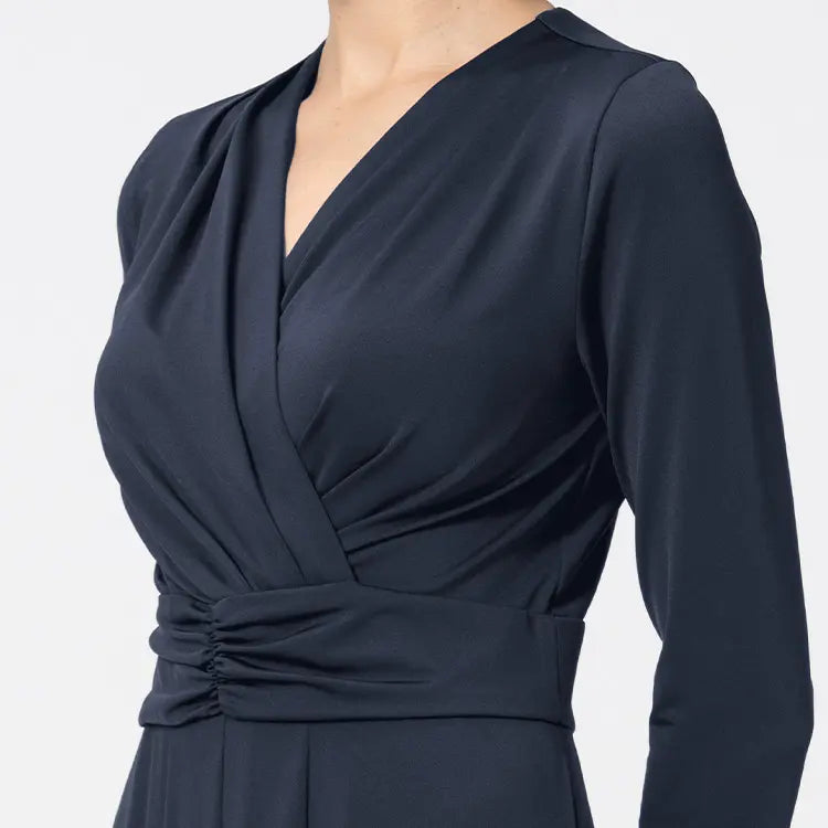 A goddess silhouette, where softness meets architectural elegance