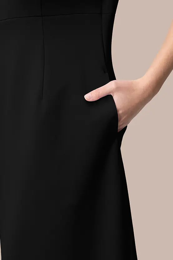 【宇宙素材】Vネックエッセンシャルワンピース