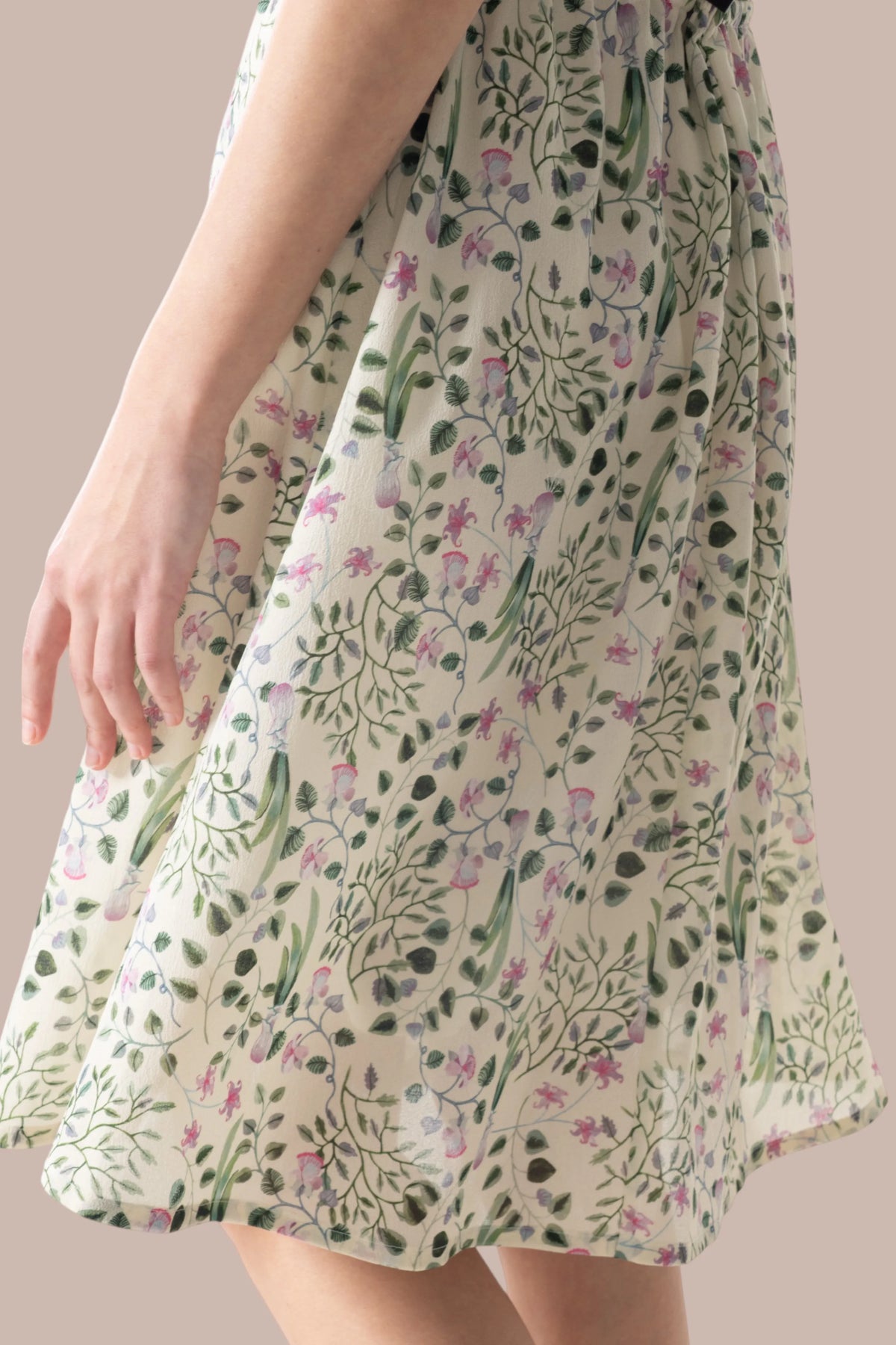 【ストレッチシフォン】衿付きカシュクールワンピース