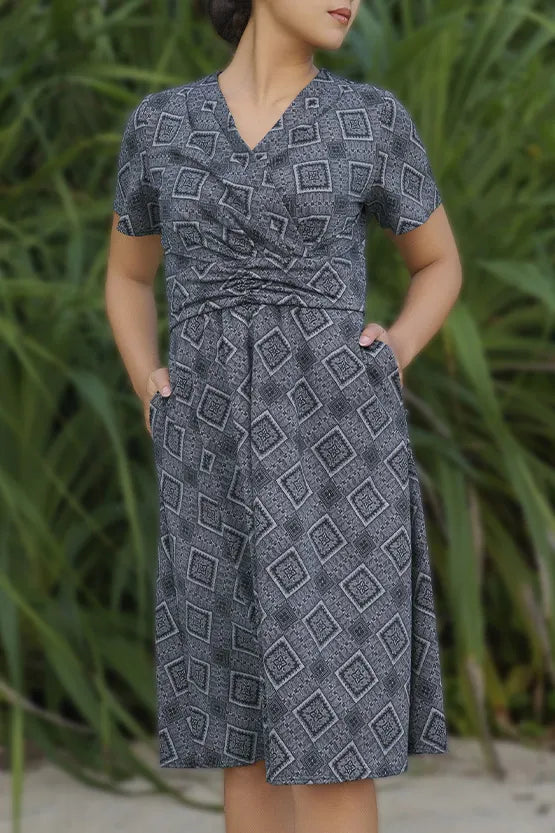 【大島紬意匠 ストレッチジャージー】マリリンワンピース