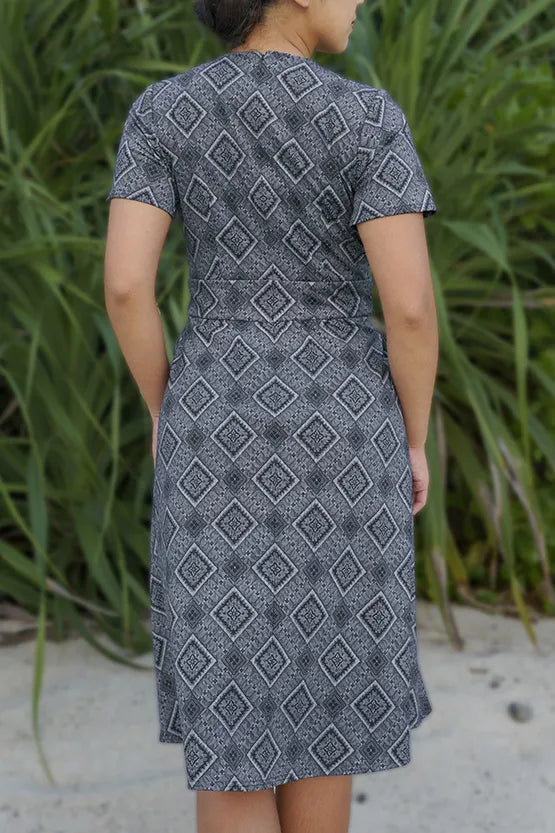 【大島紬意匠 ストレッチジャージー】マリリンワンピース