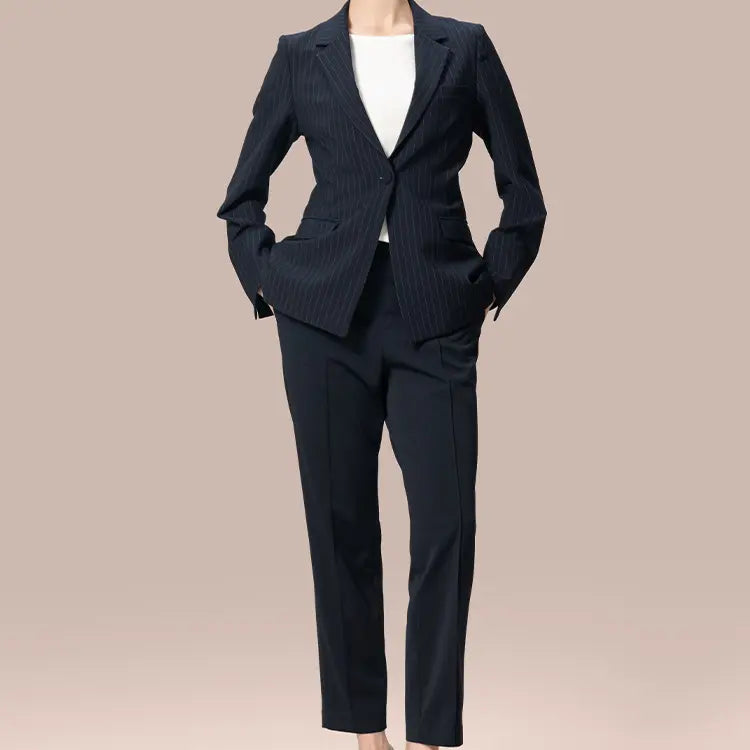 同素材ジャケットセットアップでも、単品でも使えます