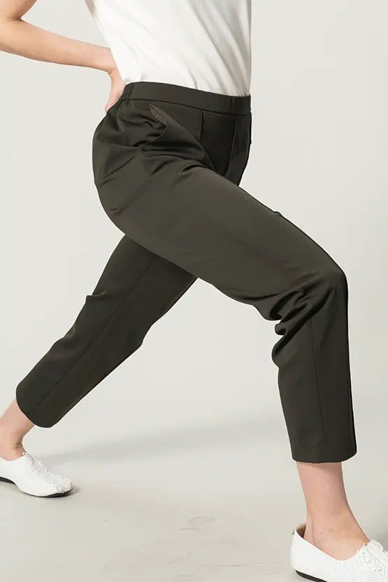 【クールテックジャージー】テーパードパンツ