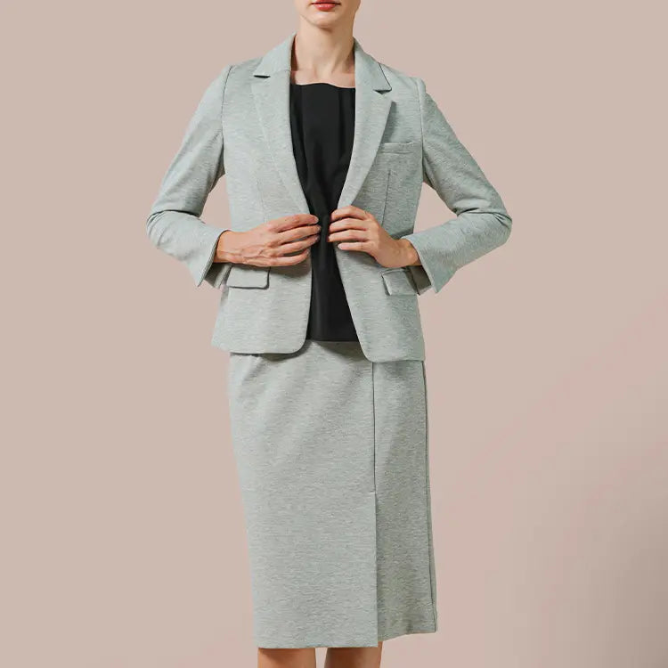 落ち着きのあるグレー