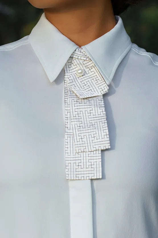 【本場大島紬】ストレッチジョーゼット　ボウタイ付きシャツ